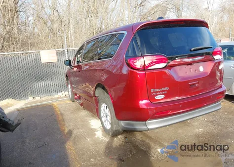 2022 Chrysler Voyager Lx z USA, uszkodzony, nr VIN 2C4RC1CG6NR103921